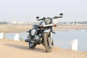 profesjonalne kleje do naprawy plastikowych elementów motocykli 